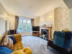 Lounge- click for photo gallery